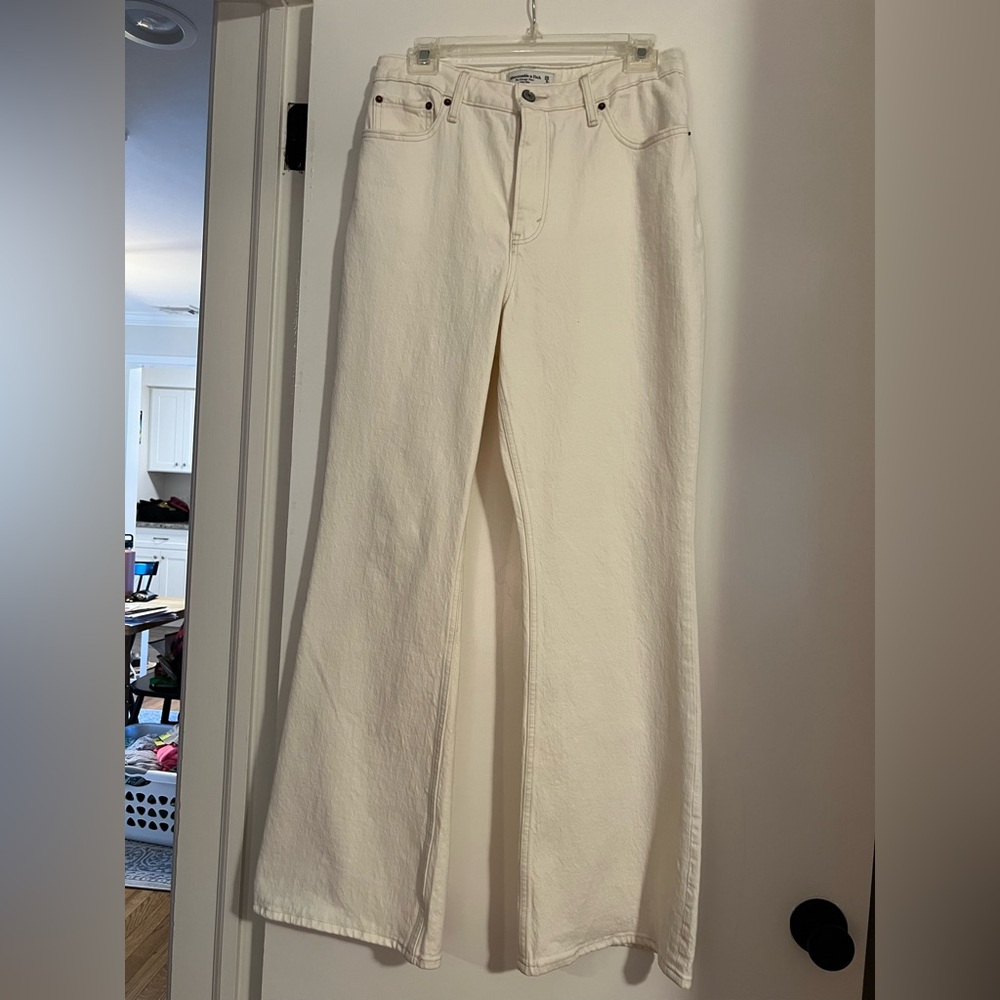 Abercrombie & Fitch Vintage Flare High Rise Pants- White Curve Love
